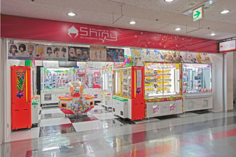 アミューズメントスポット　シャイニー様　ファサードボーダーサイン